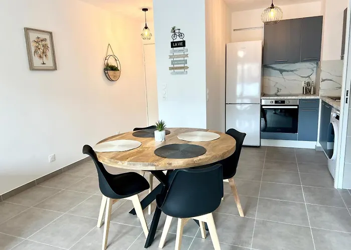 Brand New Flat With Terrace And Parc View *