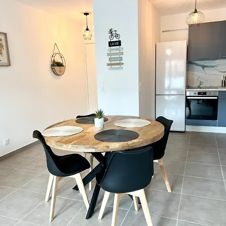 Brand New Flat With Terrace And Parc View *